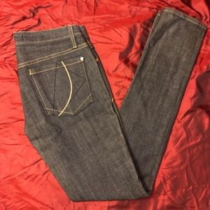 Women Proportion of blue jeans